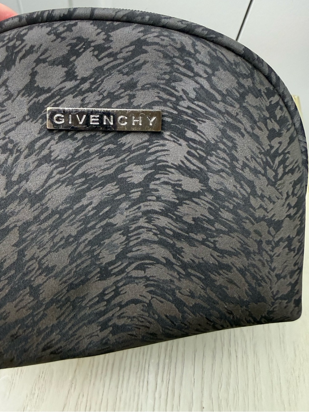 NWT Givenchy small Black Textured Round Makeup Pouch - Picture 6 of 6